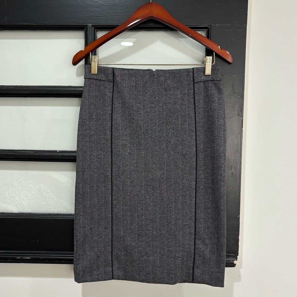 Ann Taylor Gray Pencil Skirt